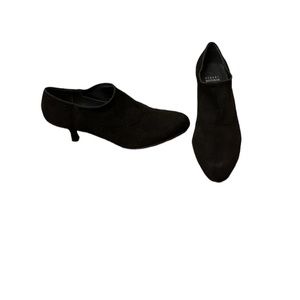 Stuart Weitzman Black Suede Ankle Booties w/2 inch heels. EUC 7.5W